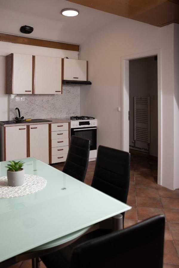 Apartma-Studio Ajdna Zirovnica Kültér fotó