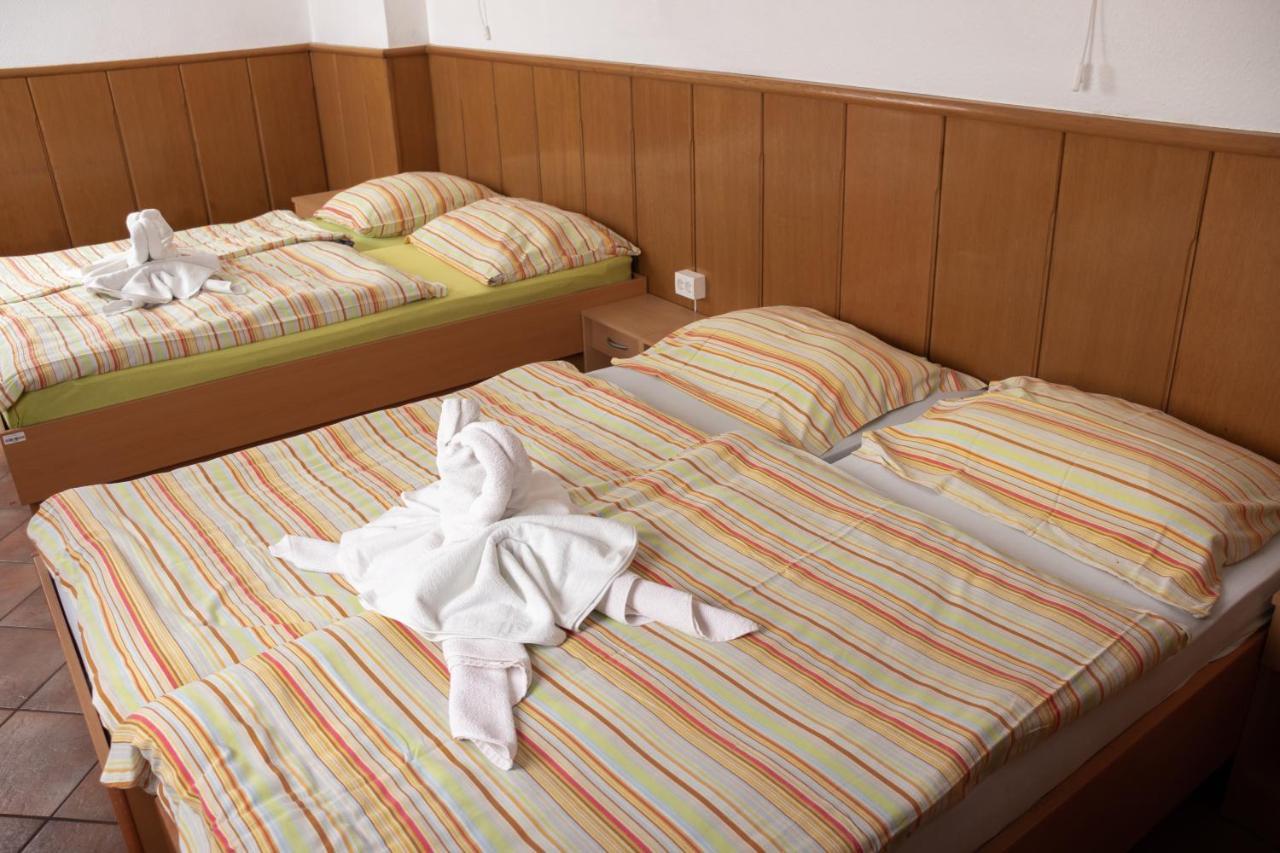 Apartma-Studio Ajdna Zirovnica Kültér fotó