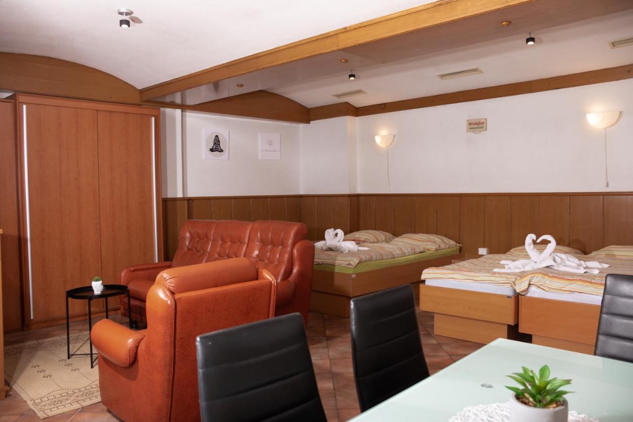 Apartma-Studio Ajdna Zirovnica Kültér fotó
